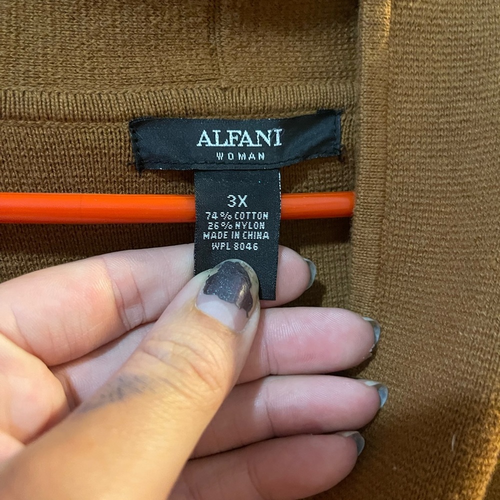 New blazer never worn!